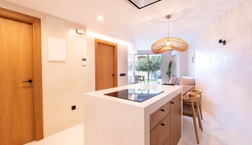 Resa Estates apartment for sale Botafoch Ibiza kitchen 6.jpg